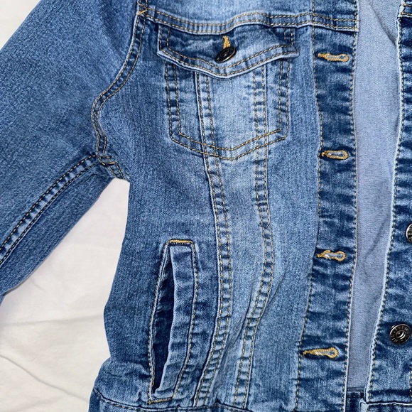 Woman’s Denim Jacket - Picture 3 of 4